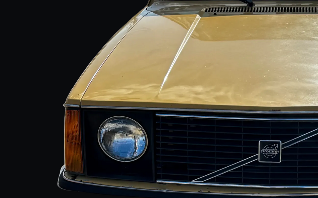 Volvo 240 Flat Hood- Fiberglass